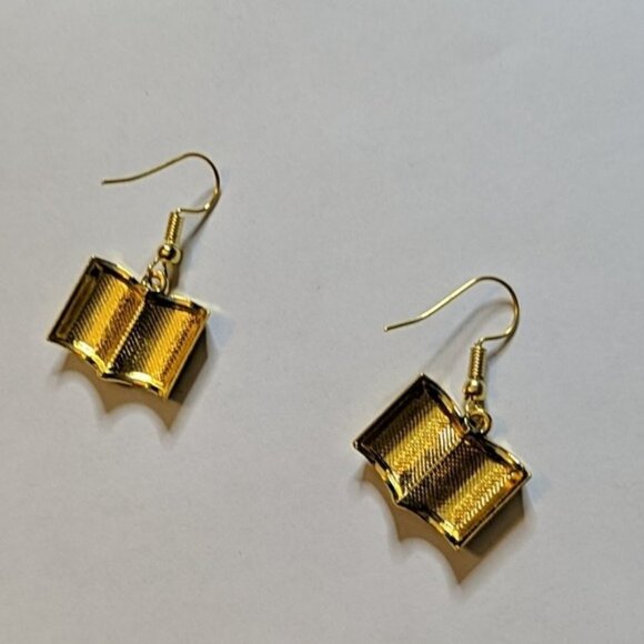 Open book gold drop earrings - Picture 3 of 4